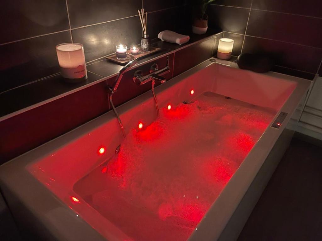 Suites Mana - La Perle Des Isles , Superbe Maison Art Deco Avec Balneotherapie Rethel Luaran gambar